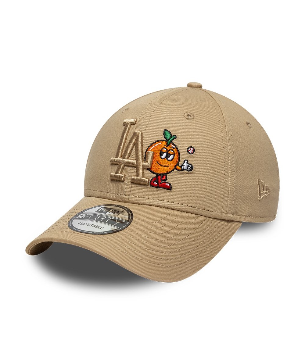 New Era 9FORTY cap with curved visor