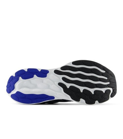 New Balance 680 running shoes