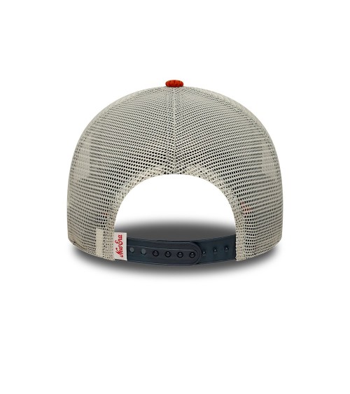 New Era cap with curved visor and mesh