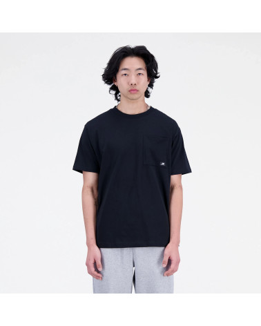 Camiseta New Balance Essentials Logo Apilado | Envío Gratis