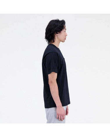 Camiseta New Balance Essentials Logo Apilado | Envío Gratis